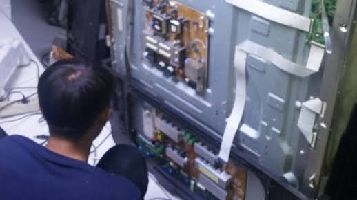 Perbaikan TV LED